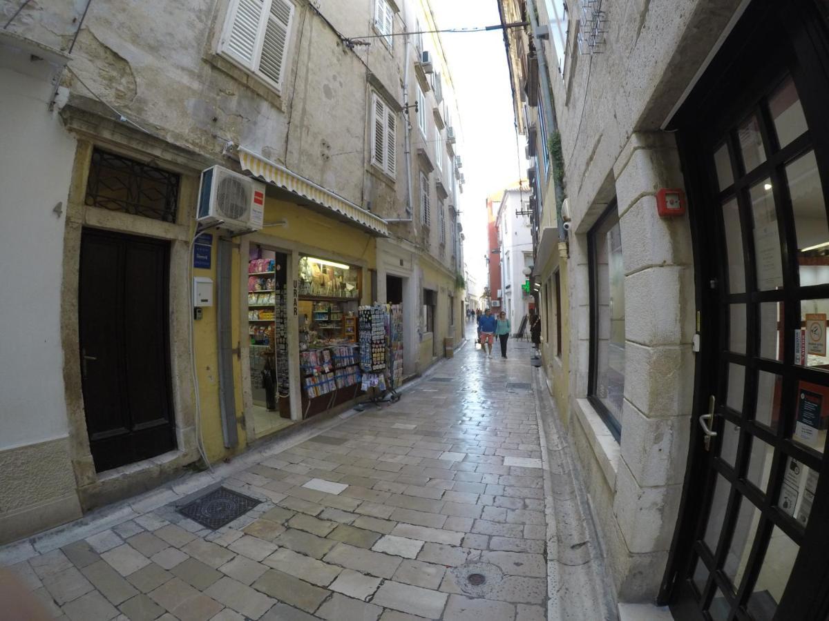 D Room Old Town Center Ζαντάρ Εξωτερικό φωτογραφία